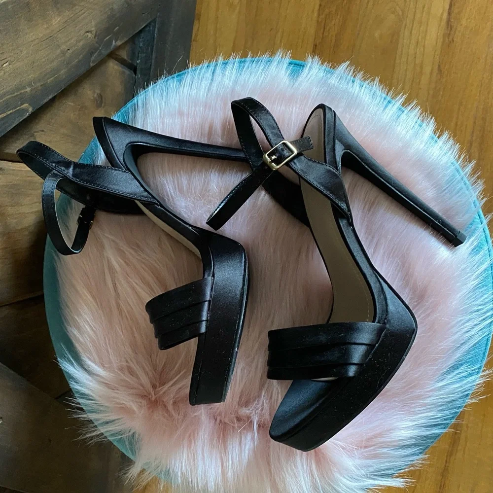Shoedazzle black satin high heels shoes woman 8.5 38.5